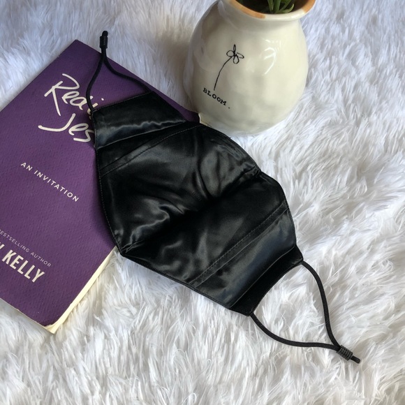 New Black Mulberry Silk Washable face Cover with 7 Filters - Picture 4 of 4